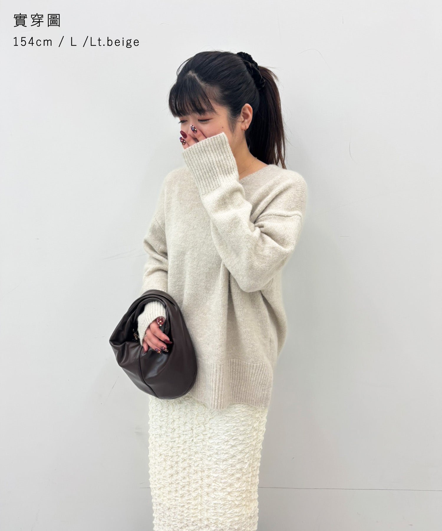 [Cashmere Style] Elegant V-neck Sweater