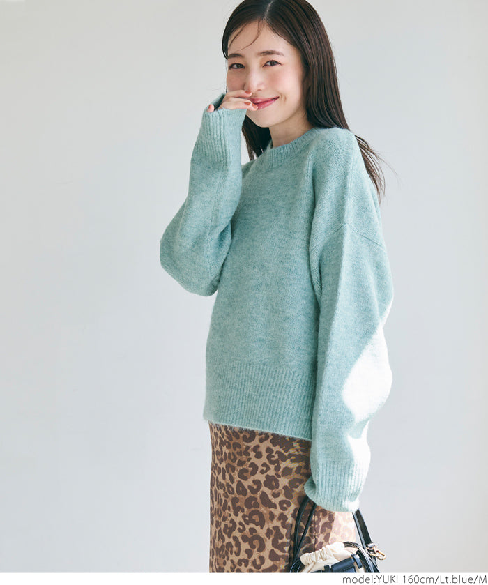 Women's fluffy yak-style ribbed crew neck knit (Not available for mail order)