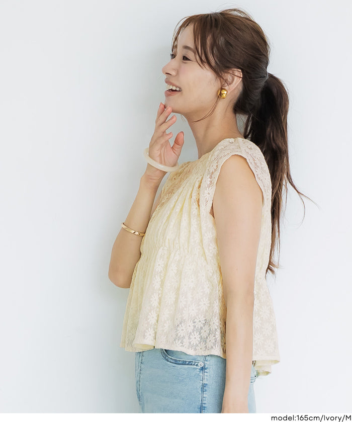 小花透膚抽褶無袖上衣 (Lace Shirring Blouse)