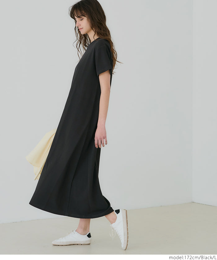 [Embossed function] Short-sleeved casual A-line dress