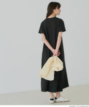[Embossed function] Short-sleeved casual A-line dress