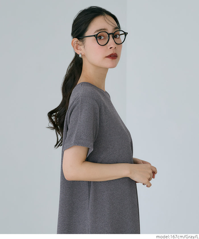[Embossed function] Short-sleeved casual A-line dress