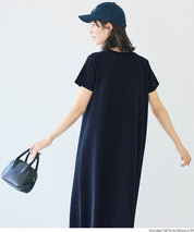 【壓紋機能】短袖休閒A字連衣長裙