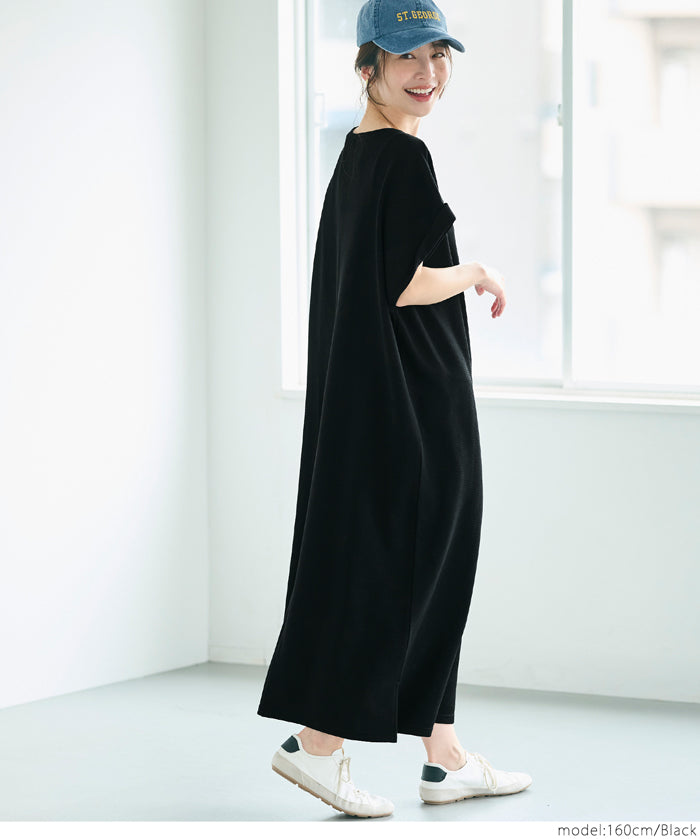 Embossed boat neck short sleeve dress quick drying dryer safe 