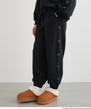 童裝愛心刺繡休閒褲