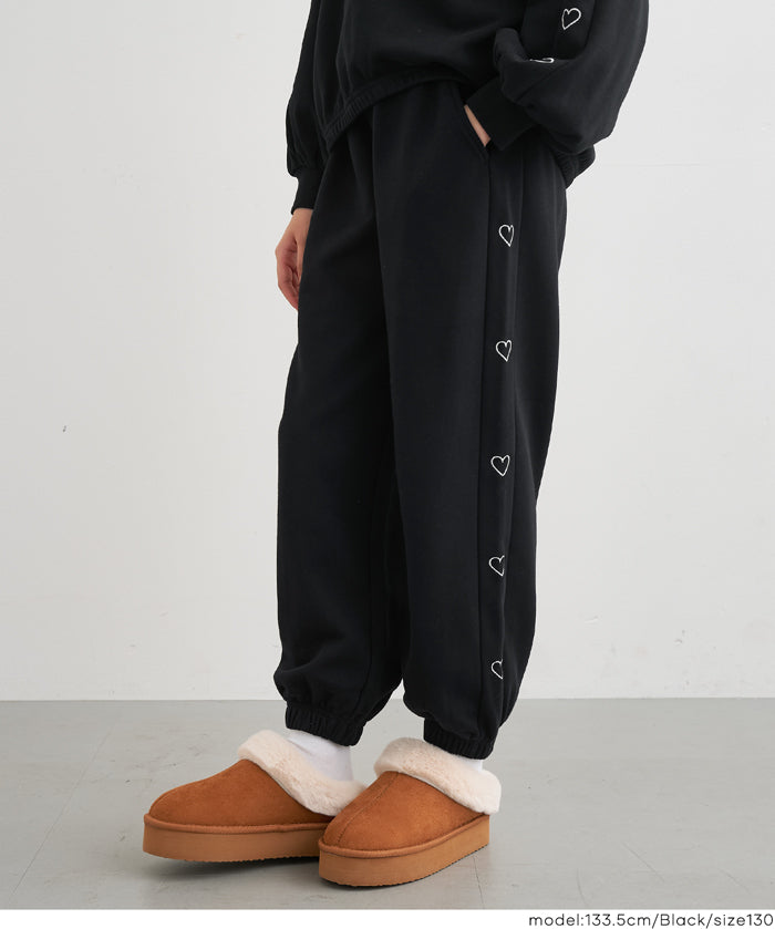 童裝愛心刺繡休閒褲