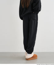 童裝愛心刺繡休閒褲