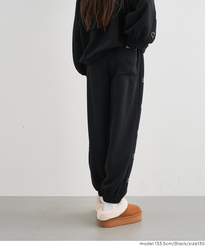 童裝愛心刺繡休閒褲