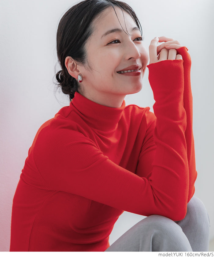 薄款貼身彈性高領上衣