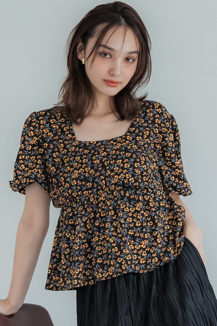 ［特價$169→$149］復古風情花卉方領娃娃上衣