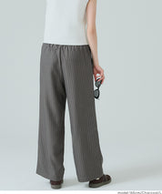 細直條紋抽繩休閒褲