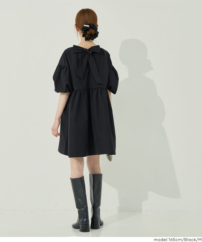 日系後蝴蝶結澎感迷你連衣裙