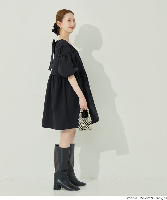 日系後蝴蝶結澎感迷你連衣裙