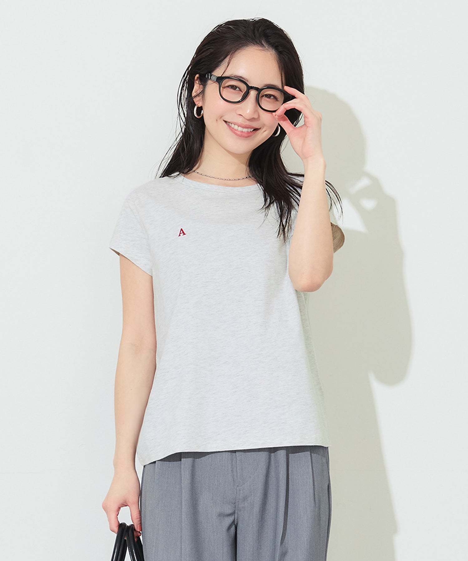 小LOGO法式短袖上衣