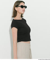 基礎款船領短袖上衣