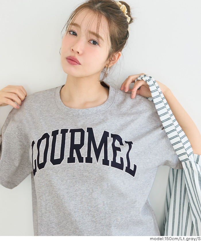 英字LOGO圓弧剪裁短袖上衣