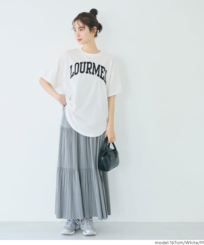 英字LOGO圓弧剪裁短袖上衣