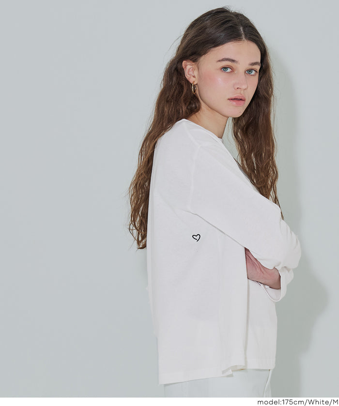 小愛心LOGO長袖船領上衣