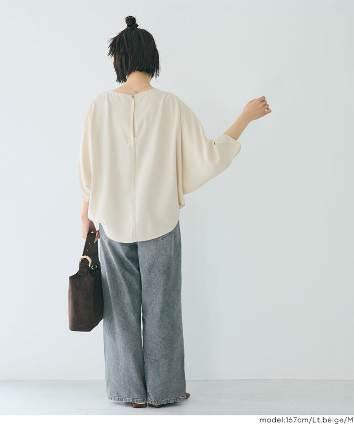 蝙蝠袖箱型拉鍊絲滑上衣(Square zip blouse)