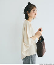 蝙蝠袖箱型拉鍊絲滑上衣(Square zip blouse)