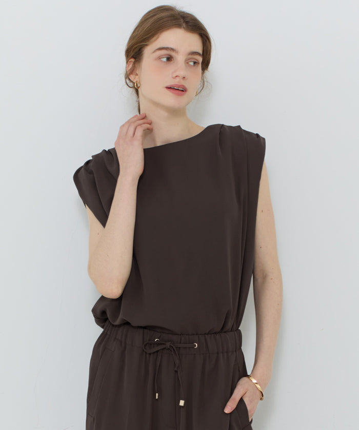 簡約打摺設計無袖上衣 (Shoulder Tuck Blouse)