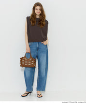 簡約打摺設計無袖上衣 (Shoulder Tuck Blouse)
