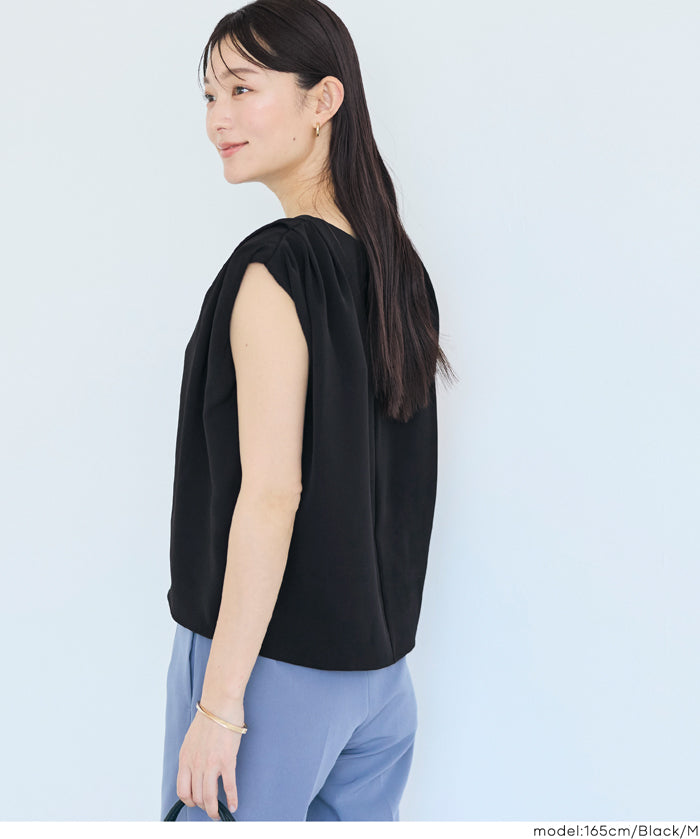簡約打摺設計無袖上衣 (Shoulder Tuck Blouse)