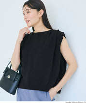 簡約打摺設計無袖上衣 (Shoulder Tuck Blouse)