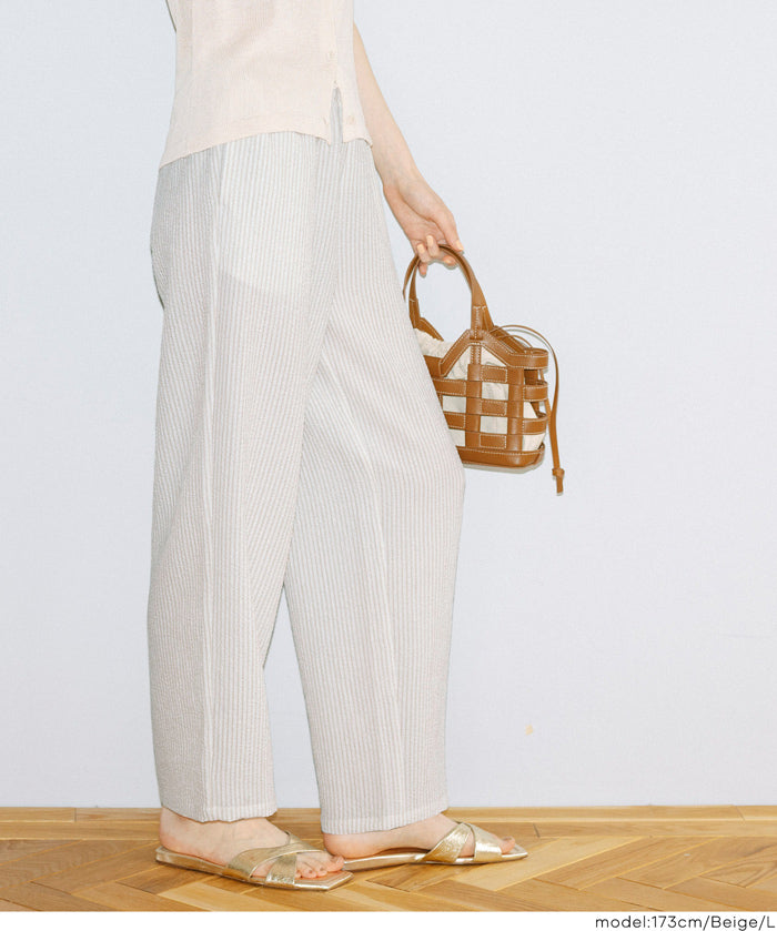 【可配套】凹凸肌理直條紋休閒褲 (Relaxed-fit seersucker pants)