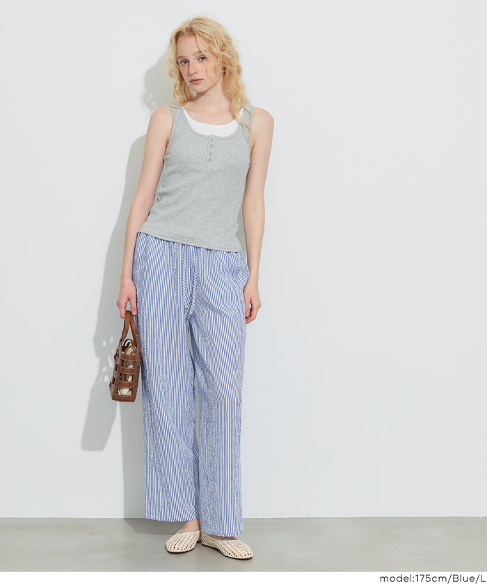 【可配套】凹凸肌理直條紋休閒褲 (Relaxed-fit seersucker pants)