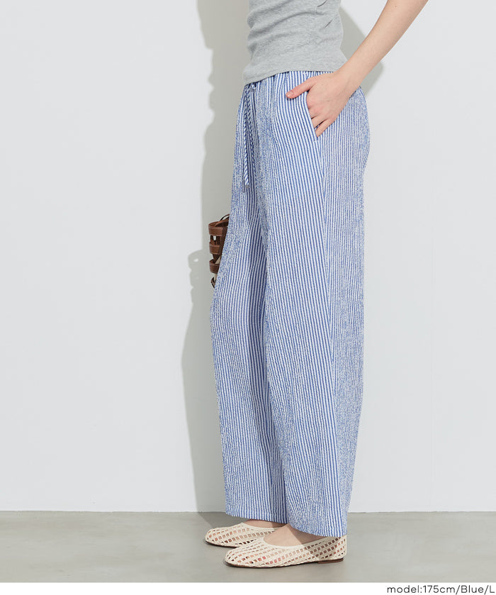 【可配套】凹凸肌理直條紋休閒褲 (Relaxed-fit seersucker pants)