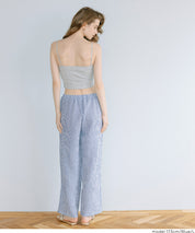 【可配套】凹凸肌理直條紋休閒褲 (Relaxed-fit seersucker pants)