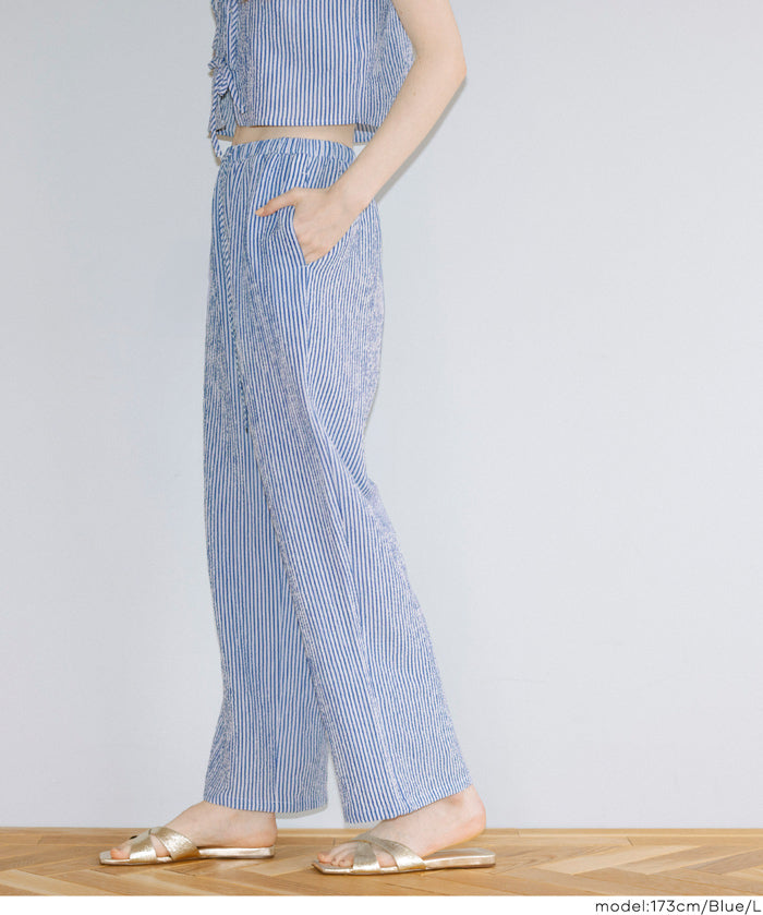 【可配套】凹凸肌理直條紋休閒褲 (Relaxed-fit seersucker pants)
