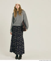 Elegant floral pleated A-line maxi skirt 