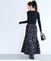 Elegant floral pleated A-line maxi skirt 