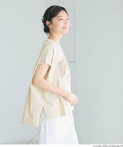 寬鬆英字LOGO短袖上衣 (Short-sleeved logo T-shirt)