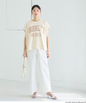 寬鬆英字LOGO短袖上衣 (Short-sleeved logo T-shirt)
