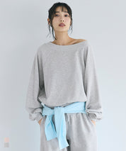 小性感露肩設計長袖衛衣