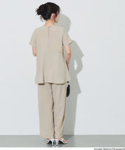 日系A字皺感緞面質感短袖娃娃衫 (Crinkled satin flared Top)