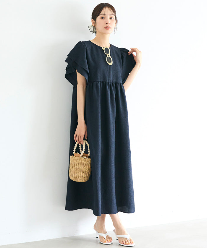 日系凹凸肌理荷葉袖娃娃拼接連身裙 (Soccer flared sleeve dress)