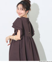 日系凹凸肌理荷葉袖娃娃拼接連身裙 (Soccer flared sleeve dress)