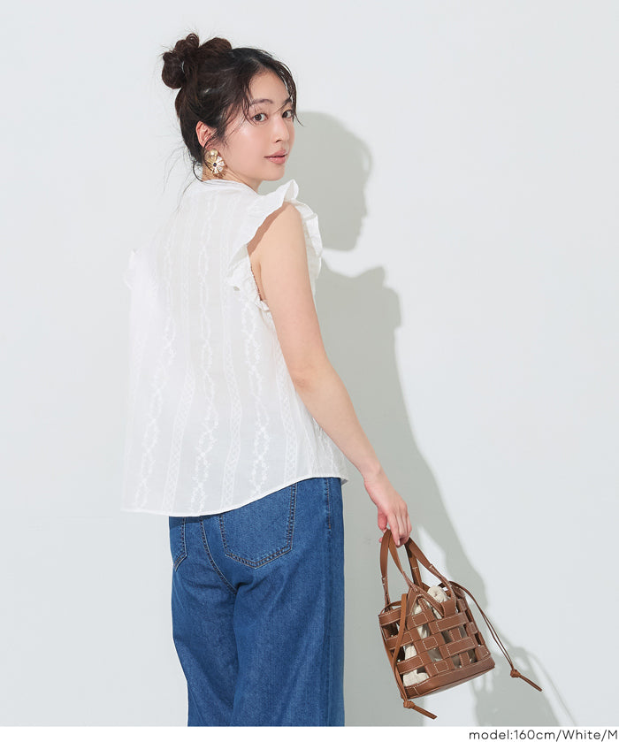 日系甜美刺繡荷花袖V領襯衫 (Cotton lace V-neck blouse)