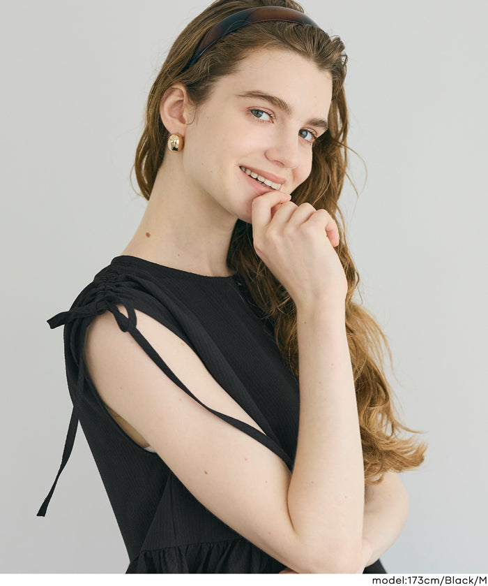 凹凸肌理短版抽皺設計娃娃襯衫 (Soccer Gathered Blouse)