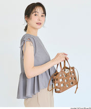 凹凸肌理短版抽皺設計娃娃襯衫 (Soccer Gathered Blouse)