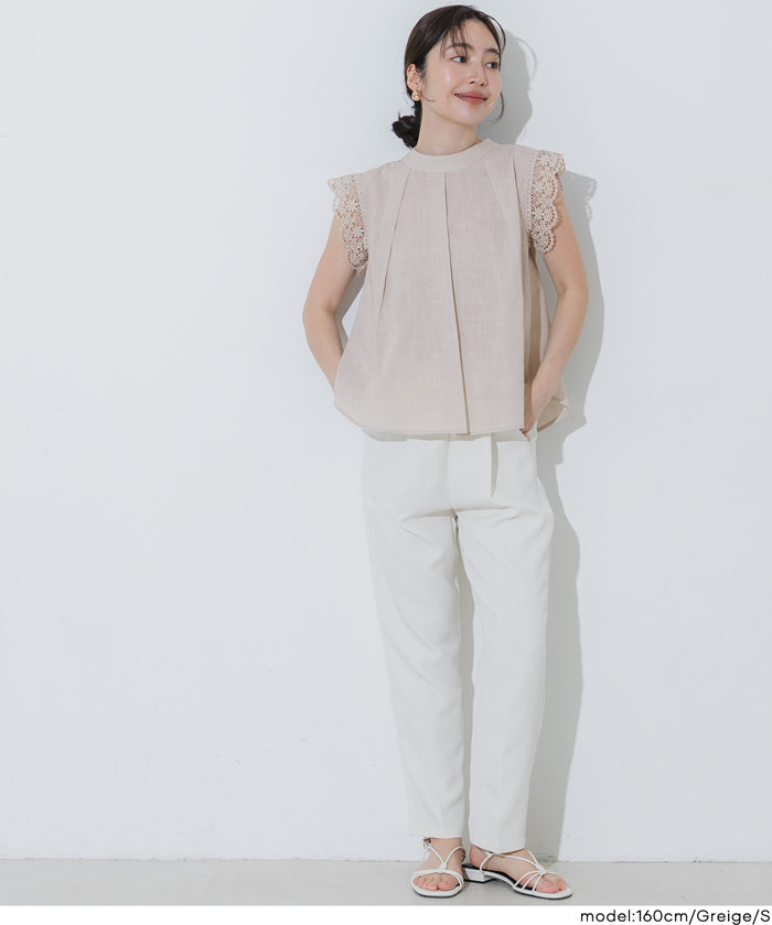 日系蕾絲拼接無袖上衣( Blouse with lace flares)