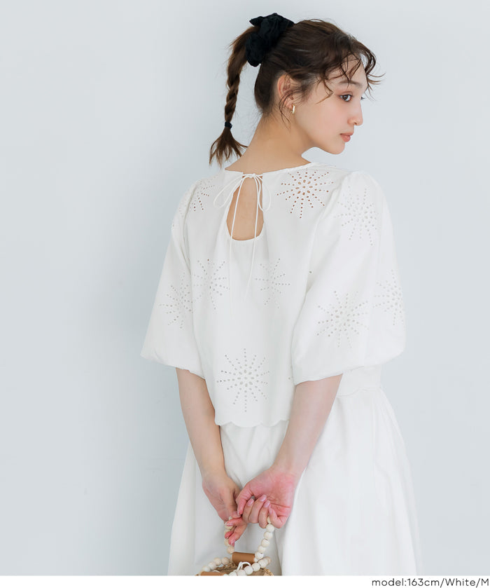 森系蕾絲泡泡袖短版上衣( Lace Back Ribbon Blouse)