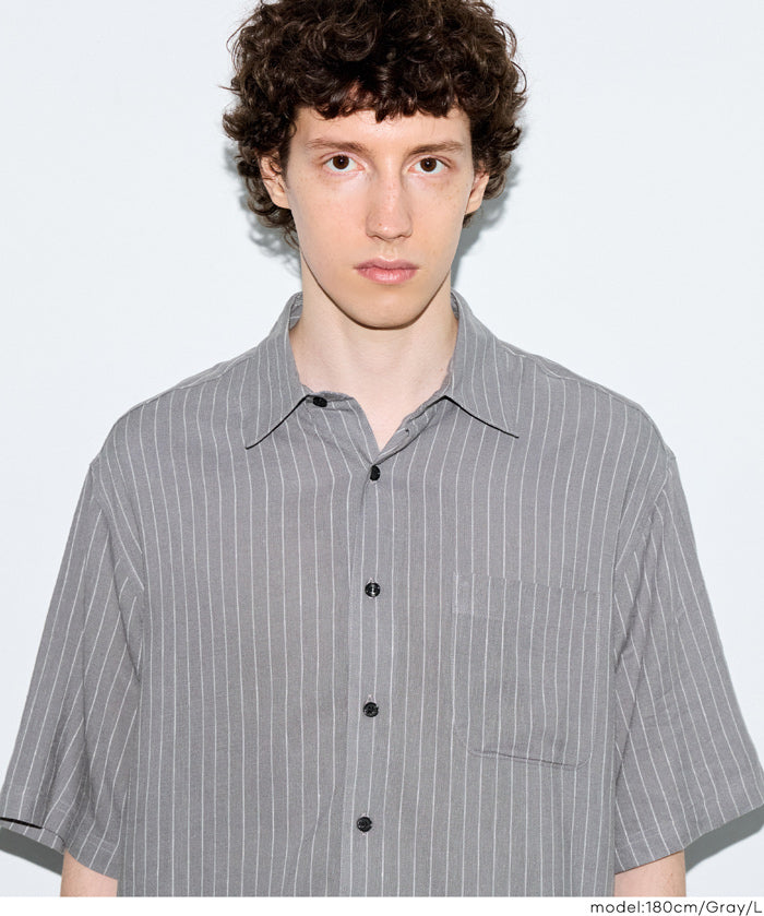 男裝棉麻質感條紋短袖襯衫 (Linen-like striped relaxed shirt)