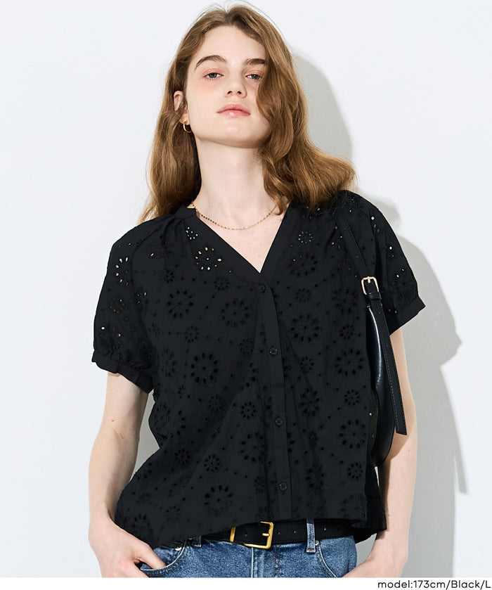 森系棉質蕾絲V領上衣 (Cotton punched lace Top)