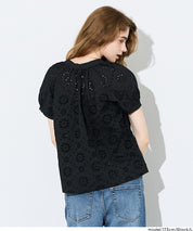 森系棉質蕾絲V領上衣 (Cotton punched lace Top)