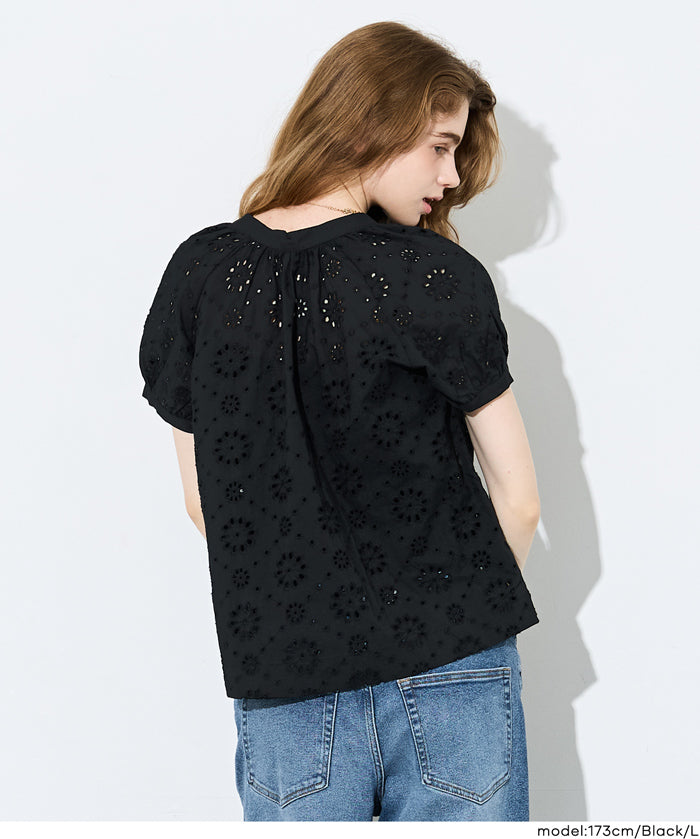 森系棉質蕾絲V領上衣 (Cotton punched lace Top)